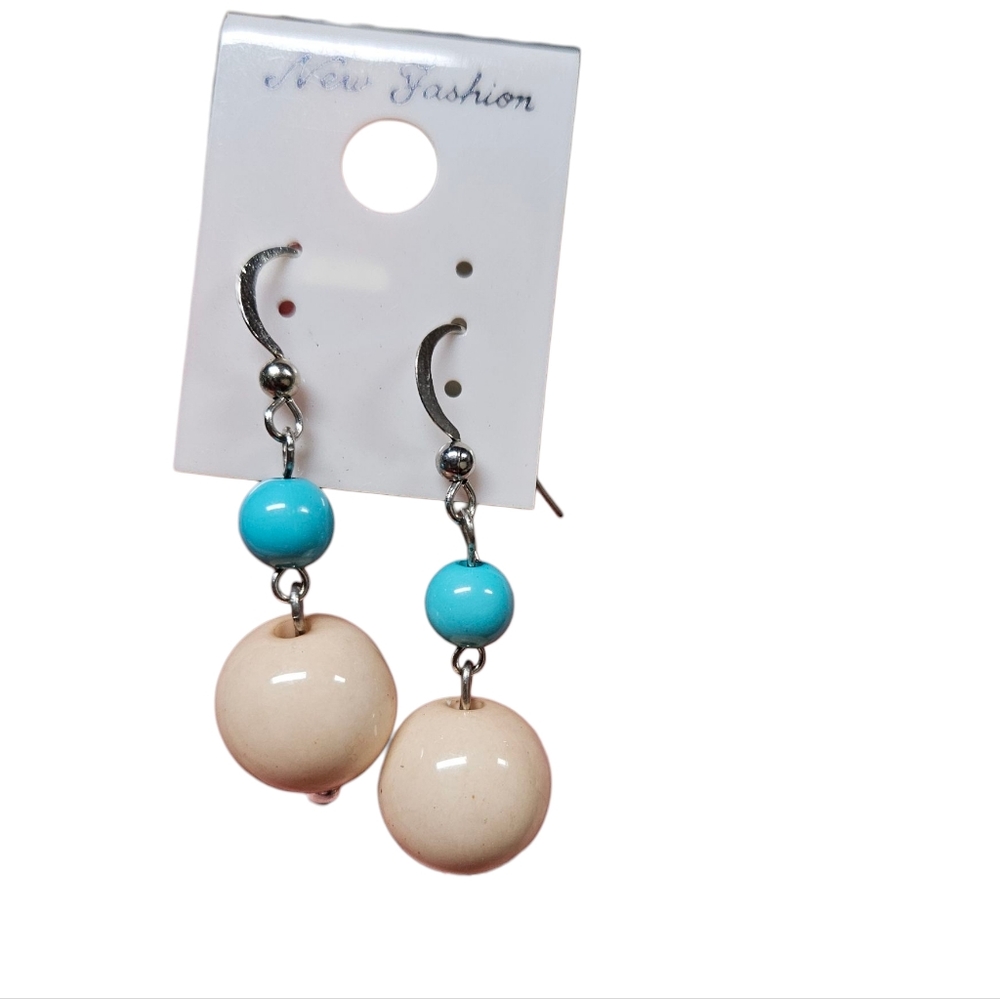 Elegant Blue and Cream Earrings